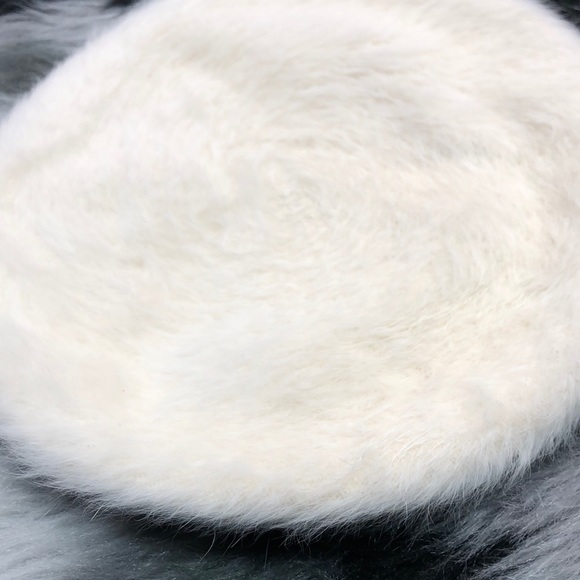 SOLD NWOT White Rabbit Hair Soft Fur - Picture 2 of 8